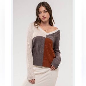 NEW E & M Size Small Colorblock Cable Knit Sweater Cream Gray Rust V-Neck Cozy